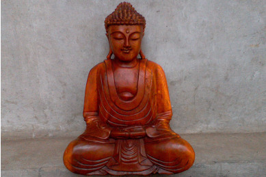 Buddha i teak - siddende
